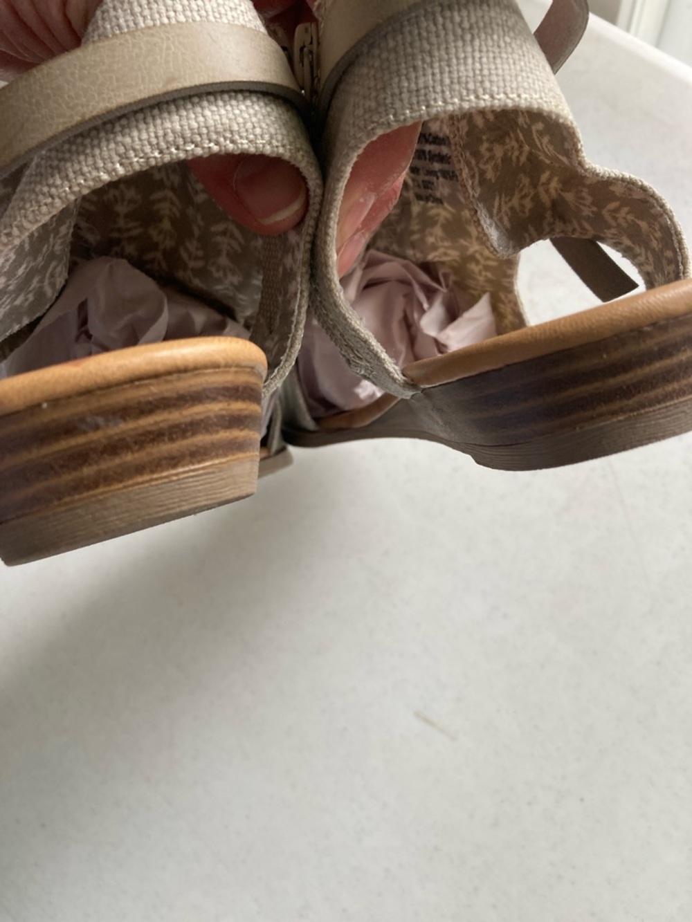 Blowfish Malibu Canvas Open-Toe Ankle Sandals in Beige NWOT - Picture 5 of 8